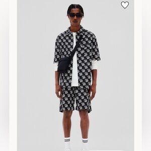 Disney logo cotton short and shirt set.